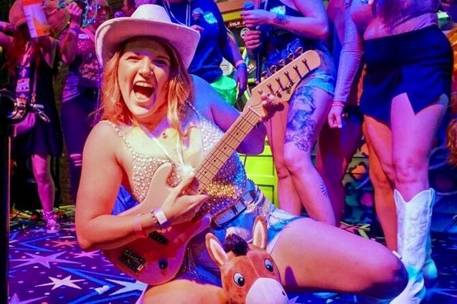 Nashville: Exclusive Entry and Special Offers VIP Bar Crawl - When it might not be your style