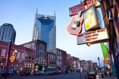 Nashville VIP Style Private Tour with Local Singer-Songwriter - Meeting at Nashville Farmers Market and getting picked up