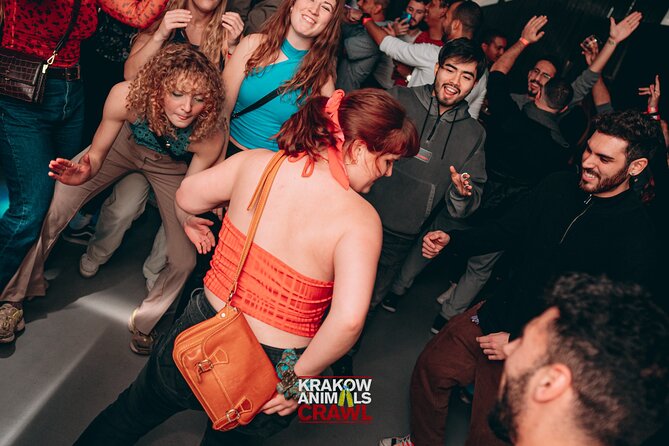New Year's Eve Pub Crawl With 2 Hour Unlimited Alcohol + VIP Entry To Best Clubs - Frantic Club: fancy-style NYE vibes
