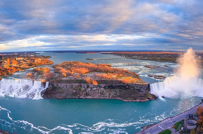Niagara Falls VIP Private Tour Minimum 2 Guests - Maple syrup at White Meadows Farms: a tasting break that’s worth the stop