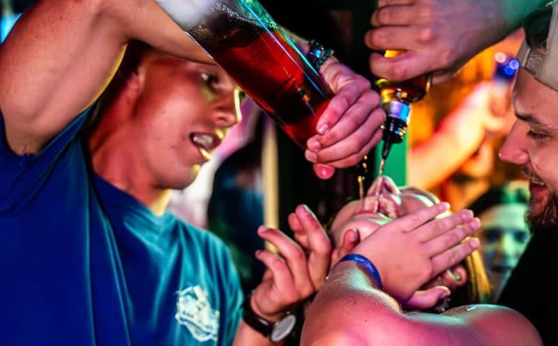 Nice: Bar/Pub Crawl with Free Shots and VIP Entry - What You Actually Get in 5 Hours: Bars, Club, and a Plan That Works