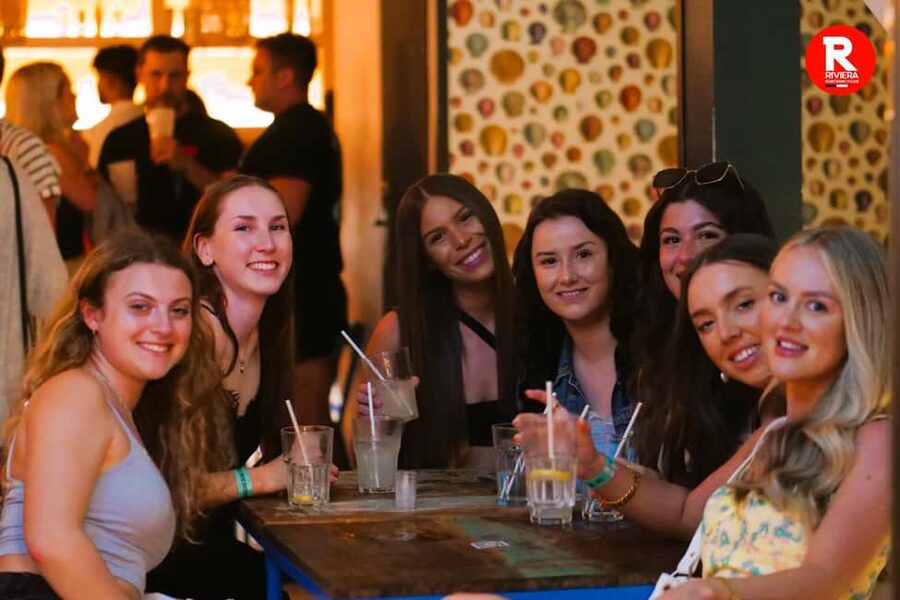 Nice: Ultimate Party Bar Crawl Free Shots & VIP Club Entry - Drink discounts: where the real savings happen