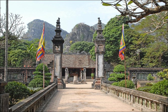Ninh Binh Private VIP Tour - Guides and language: English is the baseline, other languages on request