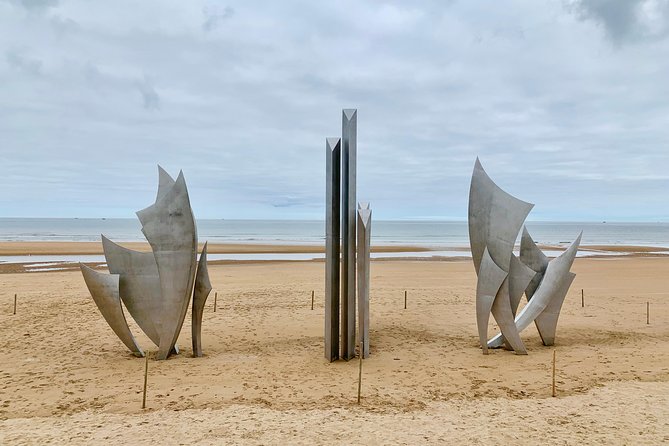 Normandy Battlefields D-Day Private Trip with VIP Services from Paris - Plages du Débarquement: starting with the American story on the beaches
