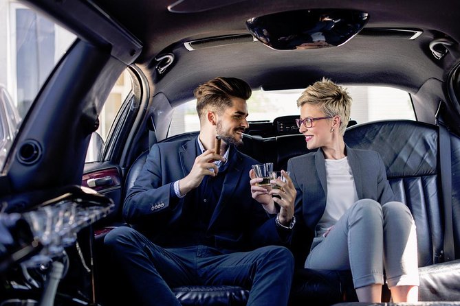 NYC VIP Private Luxury airport arrival ride by Stretch Limousine - On the Road: Comfort, Driver Help, and NYC Traffic Reality