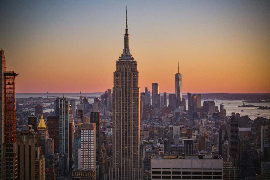 NYC: VIP Rockefeller Center Tour with Observation Deck Entry - Value check: is $245 per person worth it?