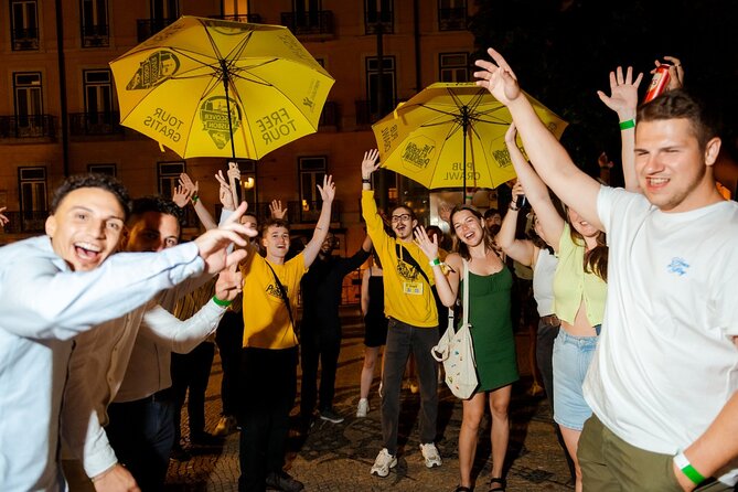 NYE Pub Crawl + VIP Club Entry - Open bar reality: beer and sangria, plus welcome shots and champagne