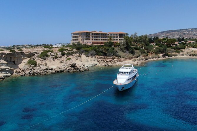Ocean Flyer VIP Cruise from Paphos Adults Only - Entering the day: pickup, welcome champagne, and getting settled fast