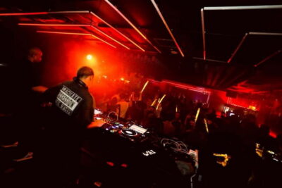 Osaka Dotonbori:GIRAFFE Nightclub Ticket with Drink/VIP Plan - Timing and Date Confusion: The 12:00 AM to 4:00 AM Rule