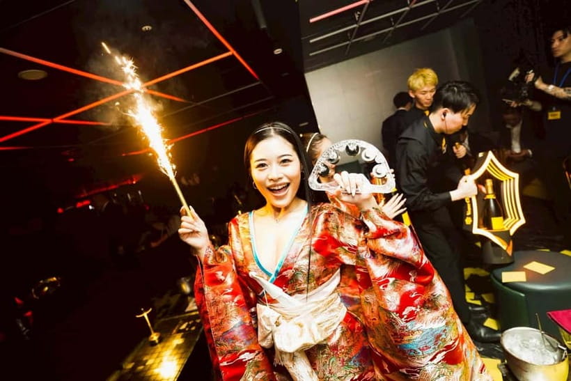 Osaka Dotonbori:GIRAFFE Nightclub Ticket with Drink/VIP Plan - Rules That Keep Your Night Smooth (Passport, Age Check, and No-Nonsense Policies)