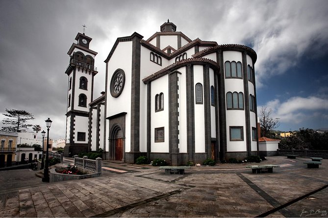 Panorama VIP Tour in Gran Canaria - Artenara, Barranco Hondo, and Monte Pavón: Caves, Chapel, and the Big-Frame View