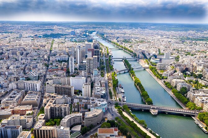 Paris in a Day VIP and Private Tour with Pick-Up and Drop-Off - Why this VIP 6.5-hour plan feels easier than doing it solo
