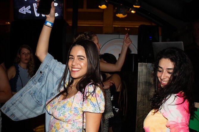 Paris: The Original Pub Crawl + Free Shots + VIP Club Entry - The guide factor: Omar and the host style that works