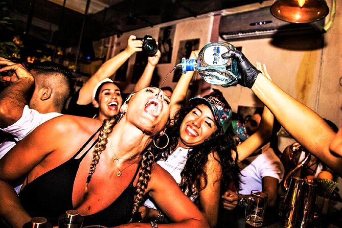 Party without limits! Cartagena; VIP Party. - Centro Historico Stop: Live Music, Welcome Drinks, and a Clear Starting Beat