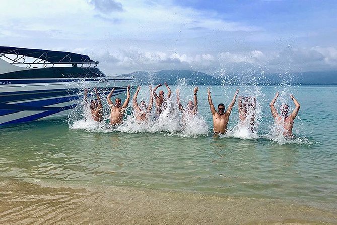 Pigs Island exclusive Semi VIP - Matsum Island (Pig Island) around 12:00pm: fun, but expect crowds
