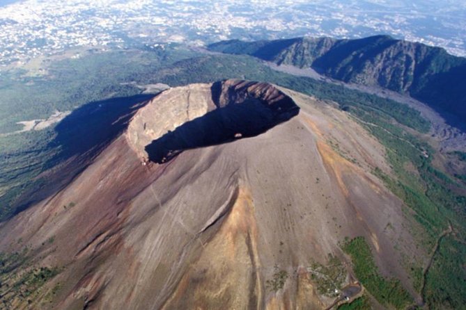 Pompeii and Vesuvius - VIP Tour/Small Group with Lunch - Lunch in a Typical Restaurant: Fuel Without Dragging the Day