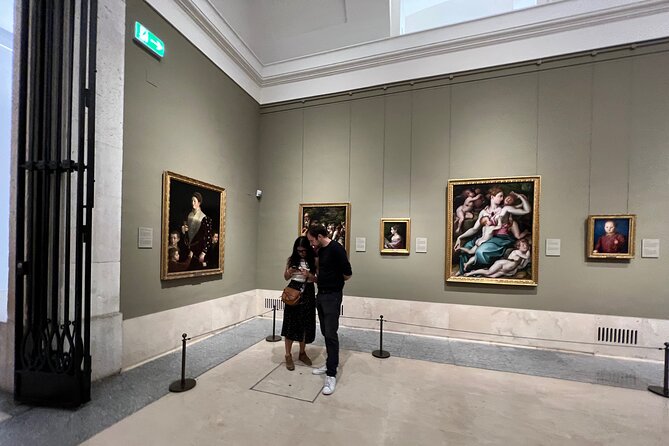 Prado Museum VIP Tour with Drinks & Tapas - From Prado to Huertas: how the private transfer keeps the evening smooth