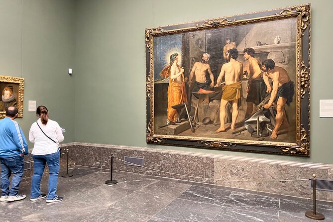 Prado Museum VIP Tour with Drinks & Tapas - Entering the Prado Museum with a guide: what you’ll actually see