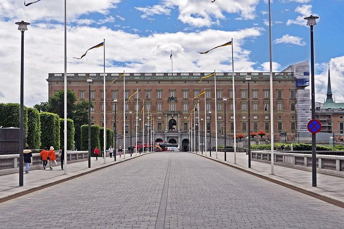 Private 4h VIP city tour by limousine car and guide in Stockholm - Fjallgatan and Västerbron: the best one-photo viewpoint