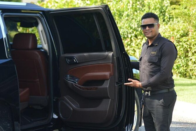Private Airport Transfer Vip Service To/From Uvero Alto - The Pickup System at PUJ: Name Sign, Then Cafeteria Meet Point