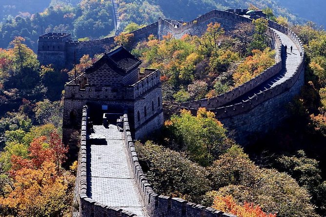 Private Day Tour of Mutianyu/Badaling Great Wall w/VIP Fast Pass - How the VIP fast pass makes Badaling feel less stressful