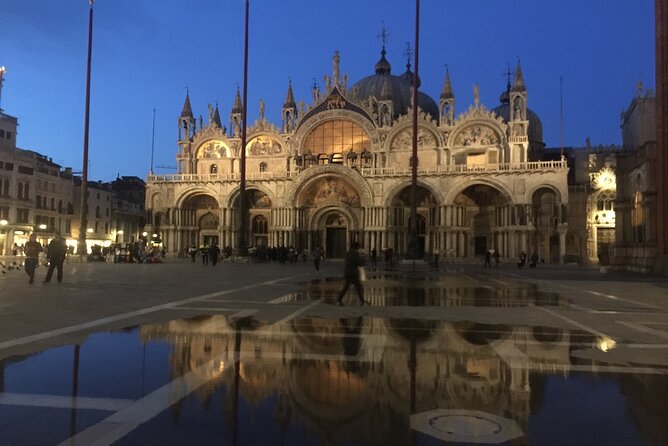 Private Doge's Palace & St Mark's Basilica After Hours Night Tour - Meeting at Colonna di San Marco and Settling In