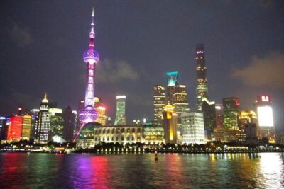 Private Evening Tour: VIP Huangpu River Cruise and Shanghai Lights - Yuyuan Old Street after dark: Nine-Zigzag Bridge vibes