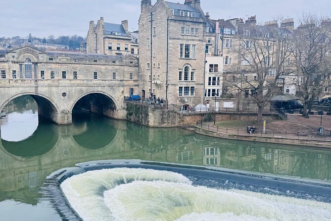 Private Full-Day Tour: London to Cotswolds, Bath & Stonehenge - Cotswolds Drive-Through + Bourton-on-the-Water: Photos, Bridges, and River Views