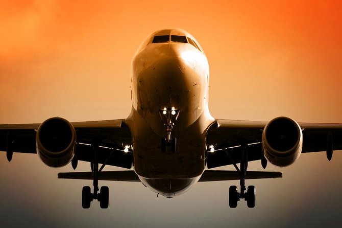 Private Round-Trip Transfer in Delhi with Optional VIP Assistance - The air-conditioned private ride through real Delhi traffic