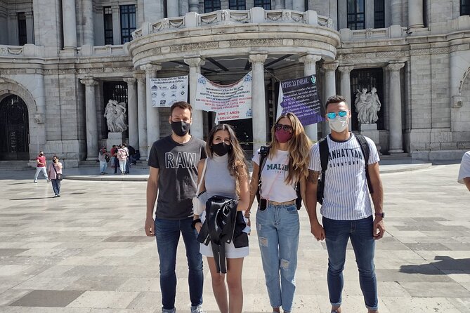 Private Tour Mexico City - VIP - Centro’s Mega-Stops: Zócalo, Bellas Artes, and the Cathedral Area