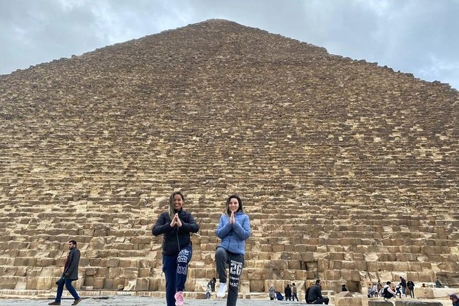 Private VIP Day Tour At Giza Pyramids & The GEM With BBQ Lunch. - Great Sphinx and Valley Temple: why these stops matter