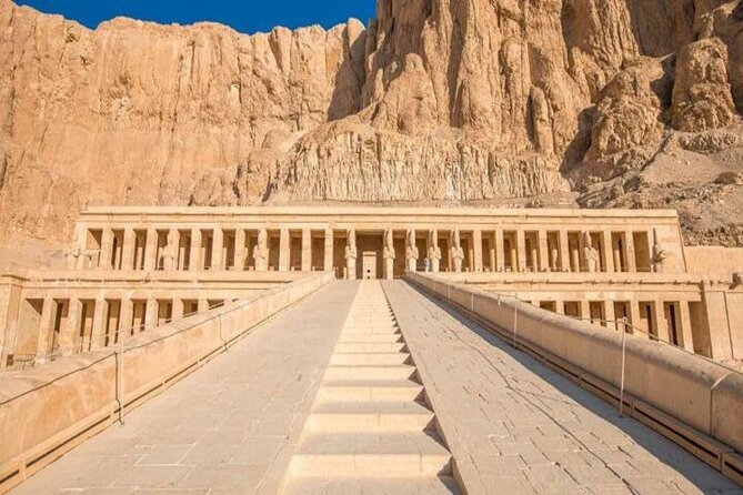 Private VIP Day trip: 5 temples, lunch,felucca and sound and light - Luxor VIP, West Bank style: why this day works
