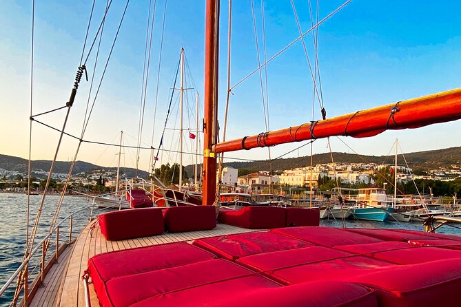 Private VIP Gulet Boat Tour With Lunch in Bodrum For 6 Hour - What you actually get on board: comfort, crew style, and included perks