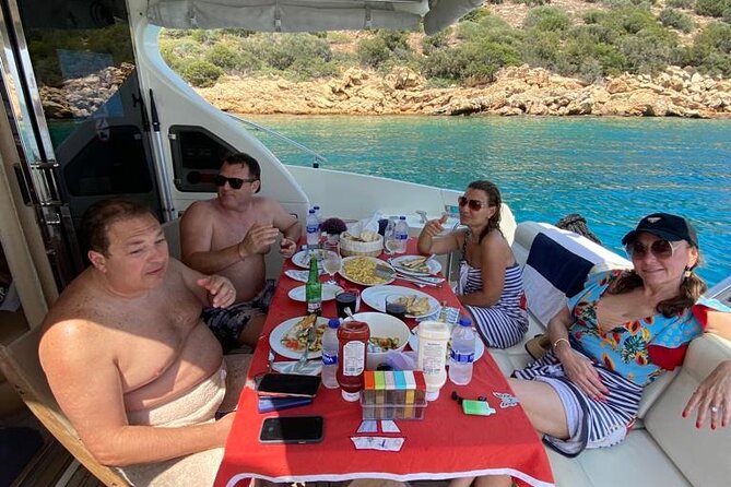 Private VIP Motoryacht Charter in Bodrum For 6 Hours With Lunch - Rabbit Bay or Red Bay: The Wind Makes the Call