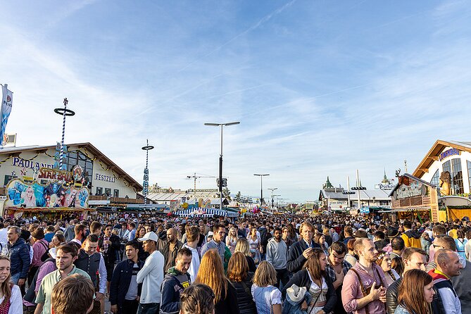 Private VIP Oktoberfest, Table, 3-Course-Menu, Beer & Champagne - Where Sepp fits in: local guidance without the stiff-tour vibe