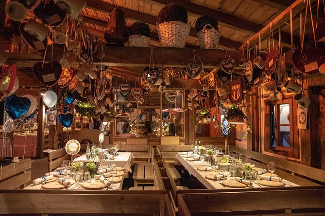 Private VIP Oktoberfest, Table, 3-Course-Menu, Beer & Champagne - The beer-and-Champagne plan: exactly what’s included and why it matters