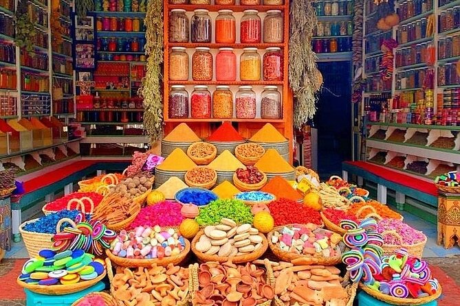 Private VIP Shopping Tour: authentic visit with a licensed guide - Key highlights that make this tour worth it