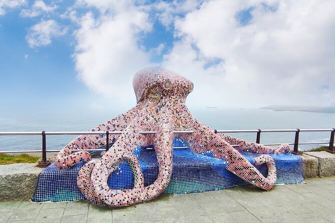 Private VIP Tour EN Tuk tuk A Coruña - Aquarium Finisterrae plus the Octopus monument: ocean time without the long hike
