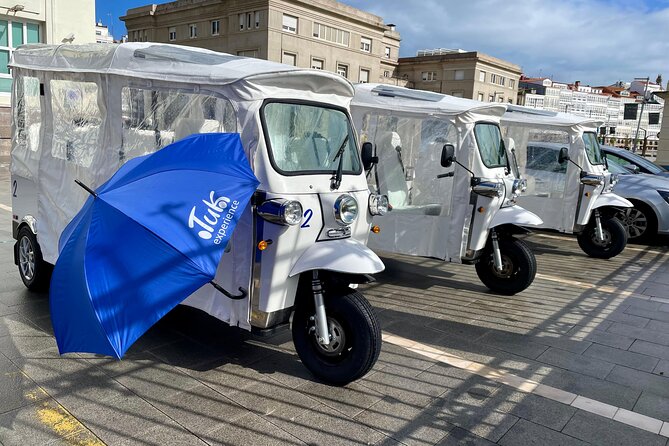 Private VIP Tour EN Tuk tuk A Coruña - Riazor stadium, Millennium Obelisk, and Calle Real icons