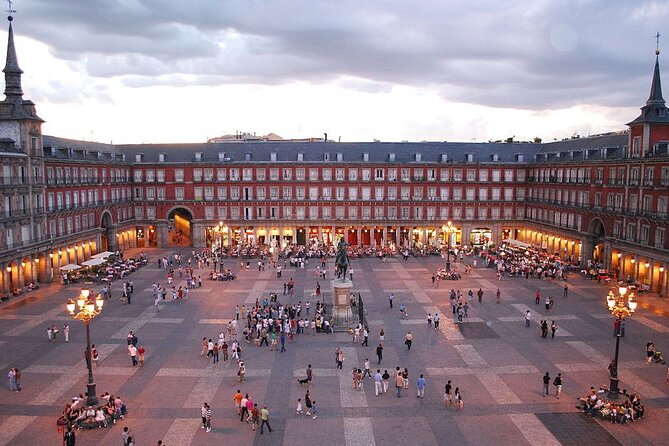 Private VIP tour Royal Palace and city tour. All of Madrid in one day - Botanical Garden and Spain’s Main Station: City Rhythm in Brief