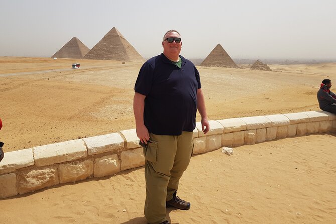 Private VIP Tour to Giza Pyramids Sphinx And the Egyptian Museum - VIP feel without the shopping detours