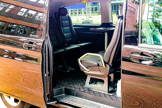 Private VIP Transfer from or to Helsinki Airport - Helsinki Airport VIP Transfer: why this beats taxi chaos