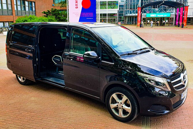 Private VIP Transfer from or to Helsinki Airport - Getting picked up anywhere in Big Helsinki (not just at a hotel)