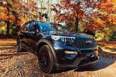 Private VIP transfer with a Ford Explorer from CDG Airport to Paris or return - The Ride Through Paris Traffic: Comfort in a Ford Explorer and Realistic Timing