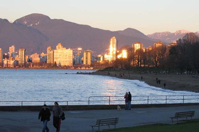 Private-VIP- Vancouver City Tour, SUV - Luxury vehicle comfort on Vancouver streets