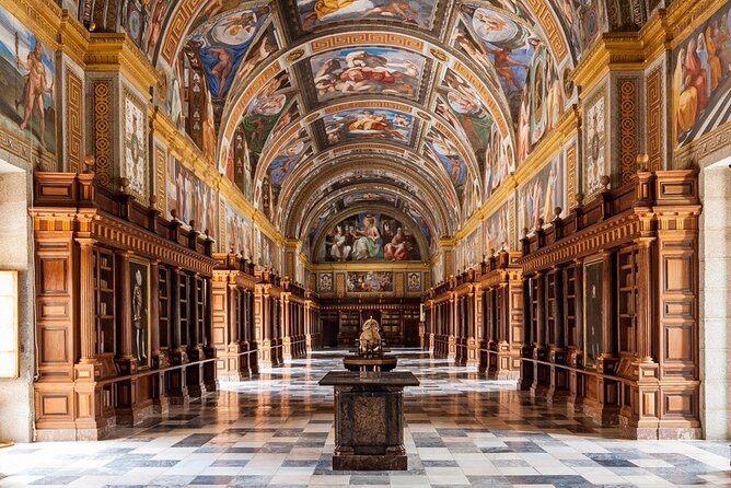 Private VIP visit El Escorial Palace, Monastery, Villa & Garden - Price and value: is $168.67 per person worth it?