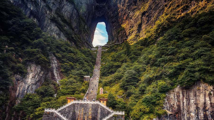 Private VIP Zhangjiajie Tianmen Mountain Day Tour - Tianmen Cableway: The Fast Route Up the Mountain