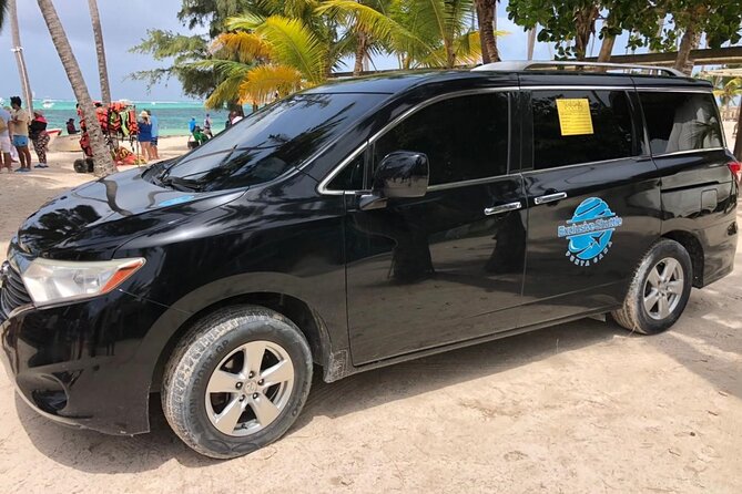 Punta Cana VIP Airport Transfers, Shuttle & Transportation - Finding Your Driver Fast: The Arrival Hall Sign Moment