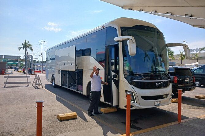 PVR VIP Round trip transfers Airport - Downtown - Airport - Who this transfer is best for (and who should think twice)
