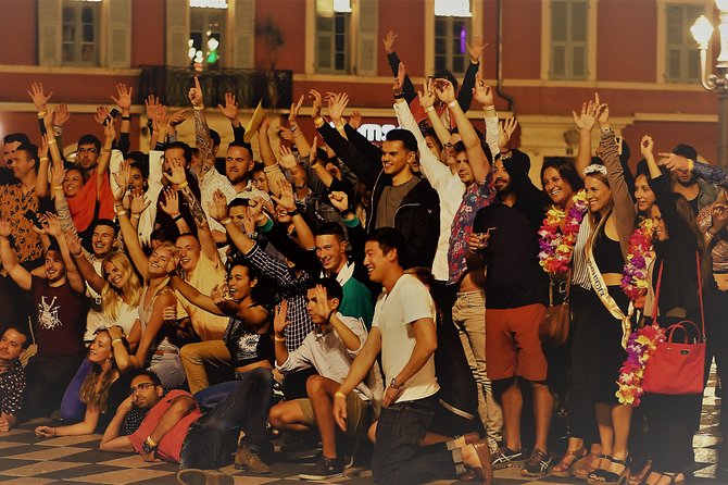 Riviera Bar Crawl Party with Free Shots and VIP Entry - Where you meet (and where you finish) in Nice